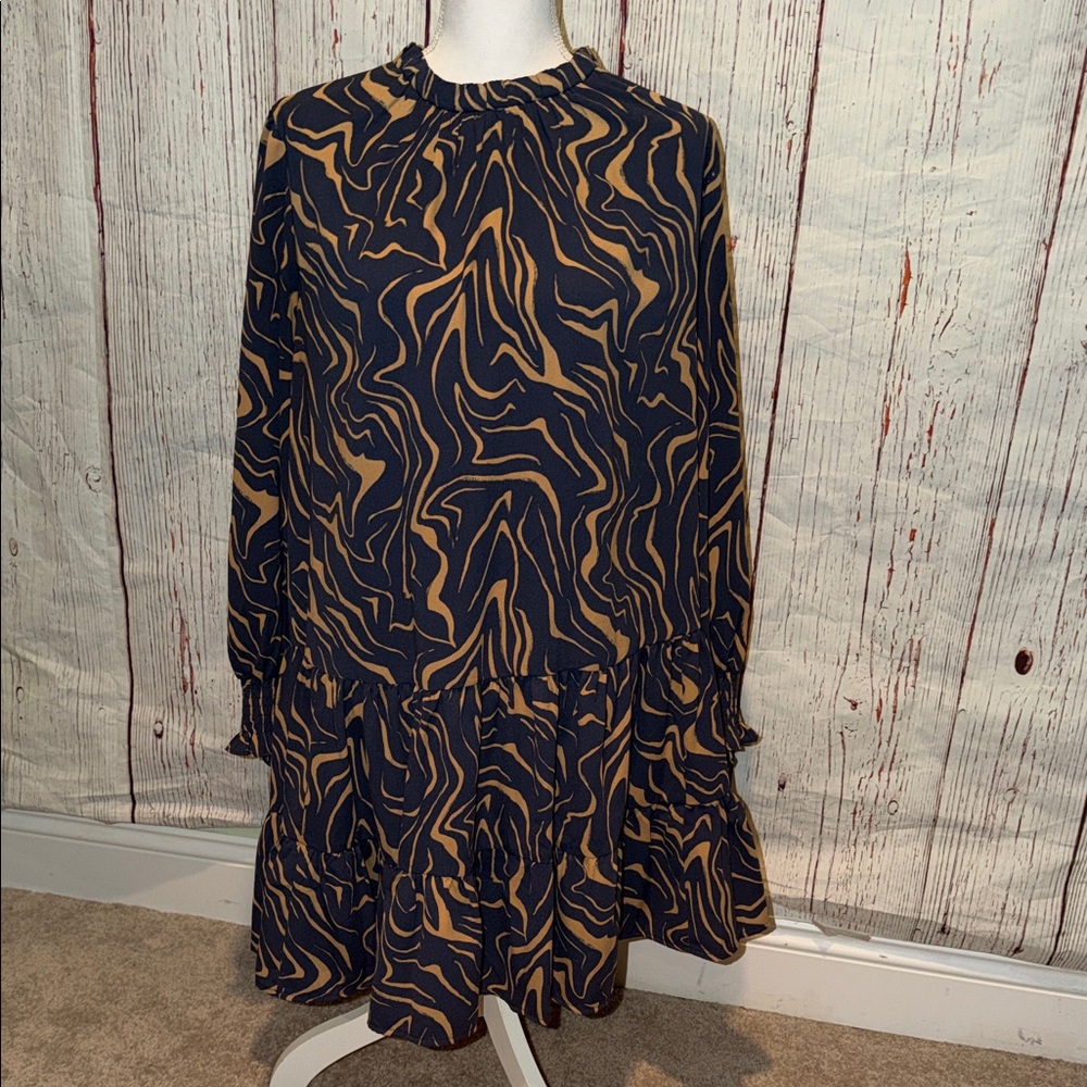 Nine West Black and Tan Long Sleeve Dress